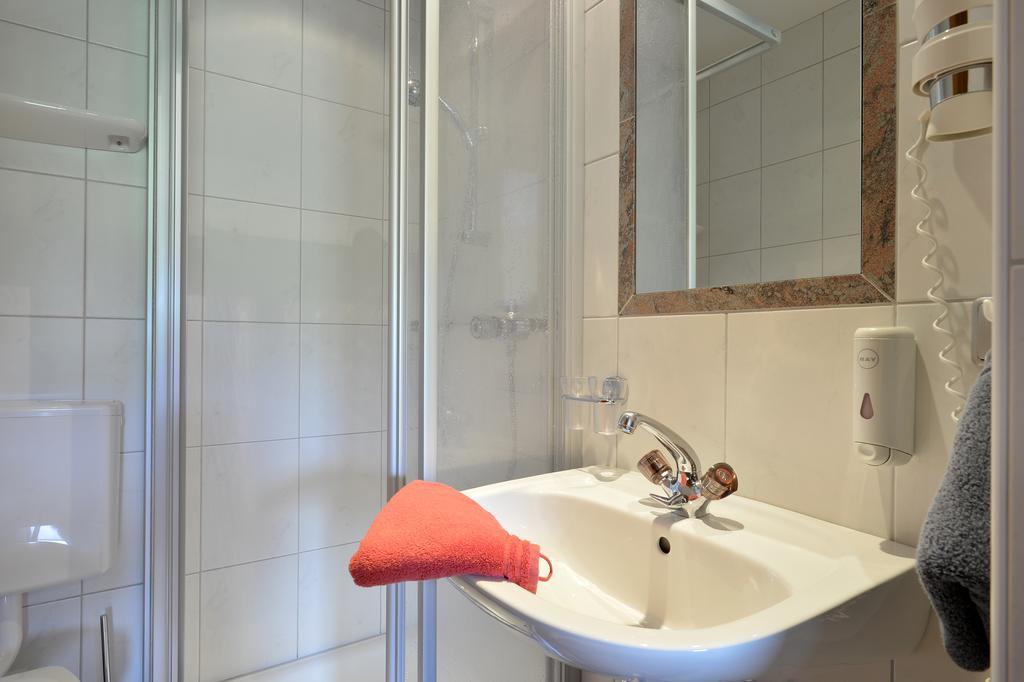 Gaestehaus Hoelzl Itter Rom bilde